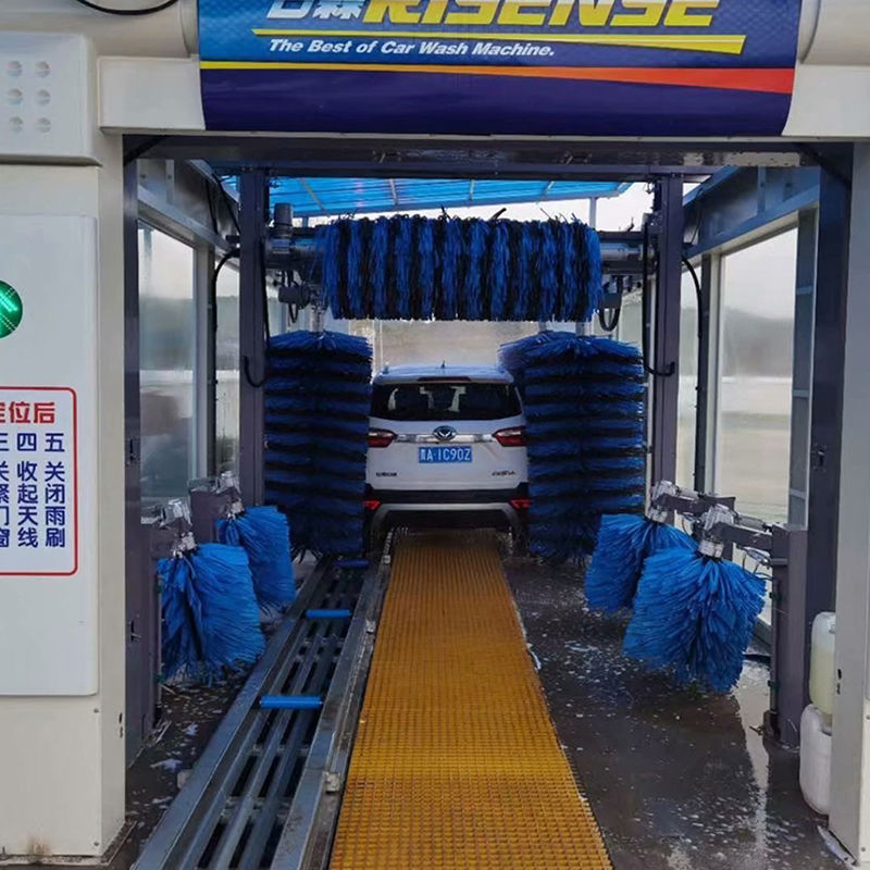Hot-dip Galvanized Risense Autowaschmaschine und automatische Auto Reinigungsmaschine an einer Tankstelle