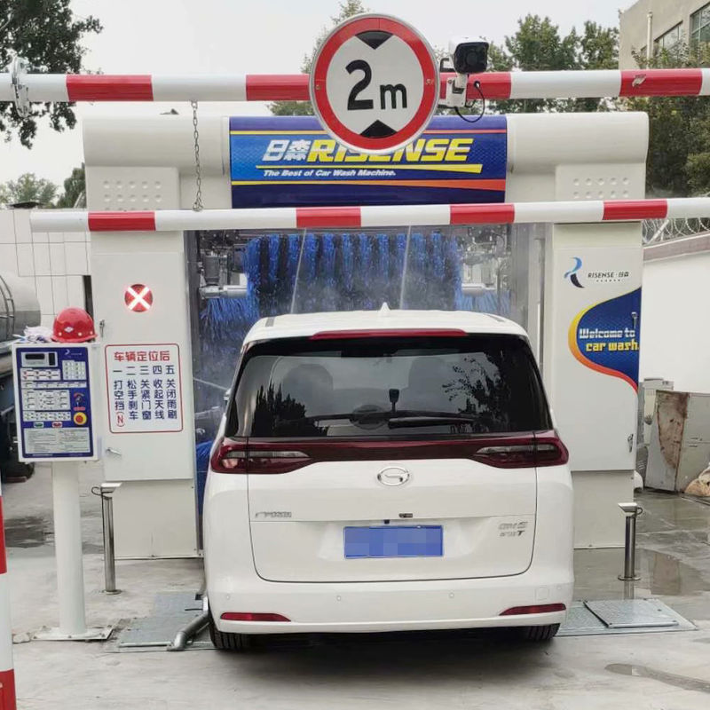 Kraftvolle 1500W automatische Tunnelbürste Waschmaschine für Autos Jeeps und Reisebusse