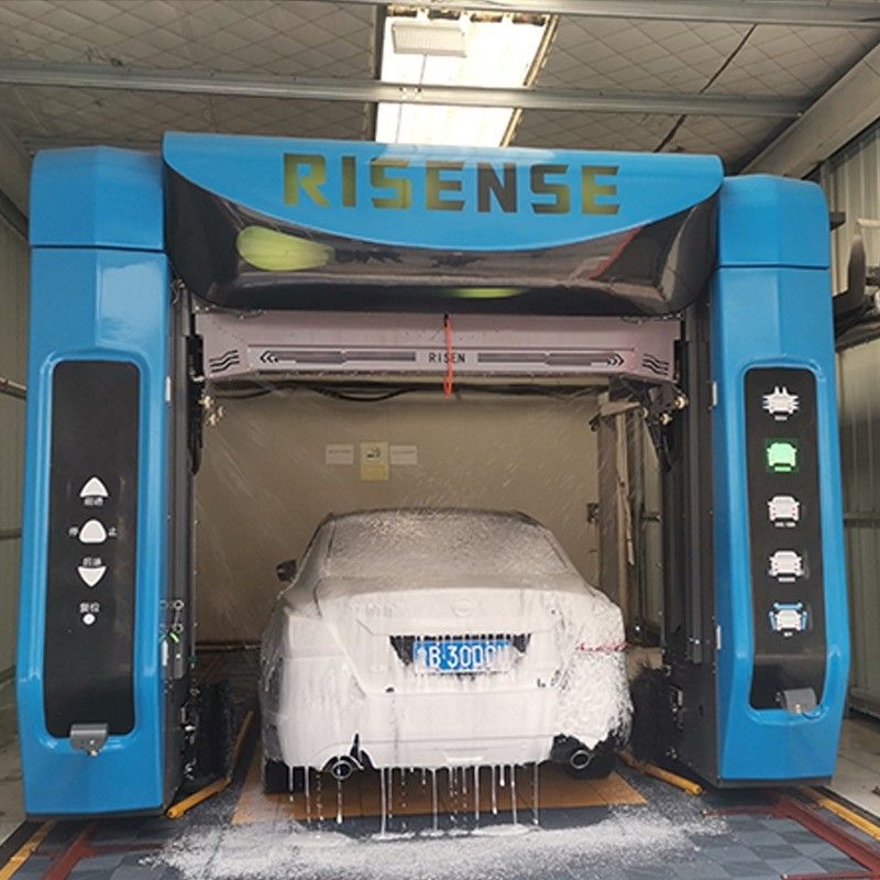 Berührungsfreie Autowaschanlage in Malaysia Risense 360 vollautomatisch ohne Bürste ohne Kontaktmaschine