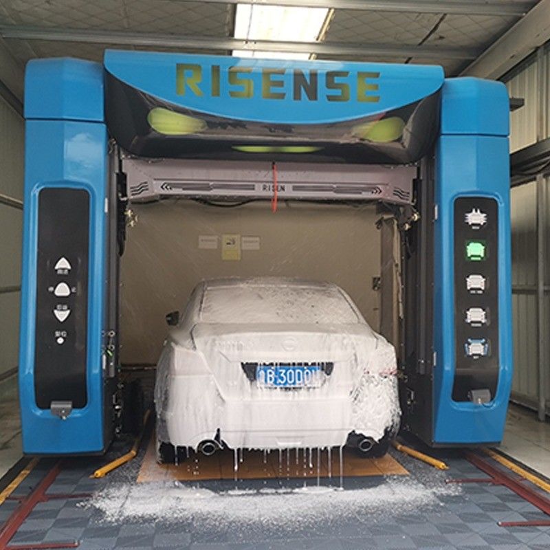 Berührungsfreie Autowaschanlage in Malaysia Risense 360 vollautomatisch ohne Bürste ohne Kontaktmaschine