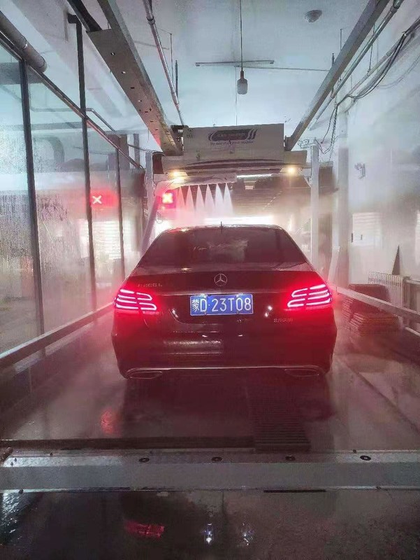 Berührungslose Waschmaschine HP 231 Maschinengröße L*W*H 7600*3315*3100